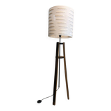 “Barrel” tripod lamp