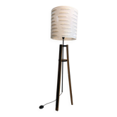 “Barrel” tripod lamp