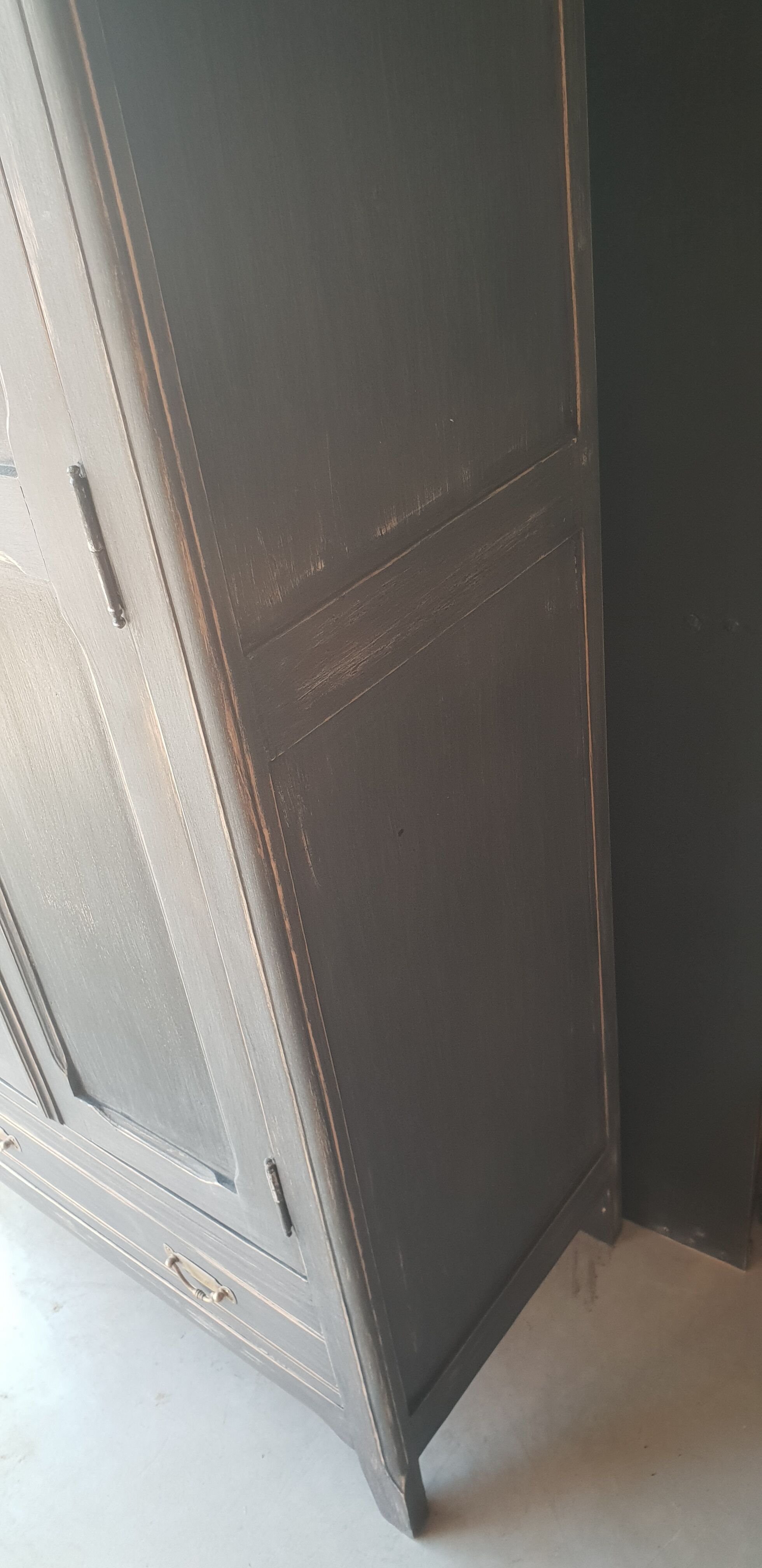 Armoire parisienne  vintage