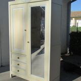 Wardrobe chic shabby