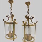 Pair of vestibule suspensions