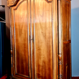 Napoleon III period wardrobe in blond walnut circa 1850-1880