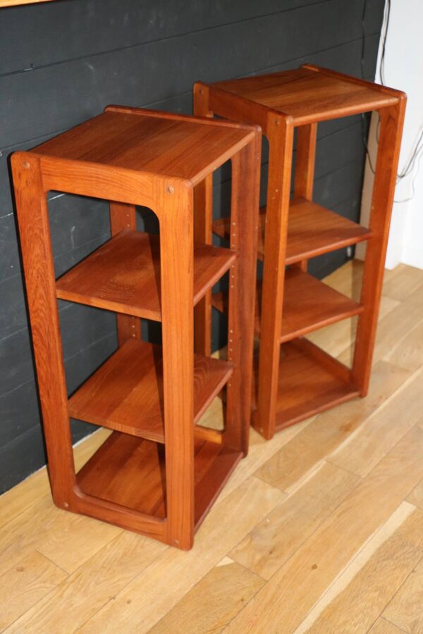 Paire de colonnes étagères teck