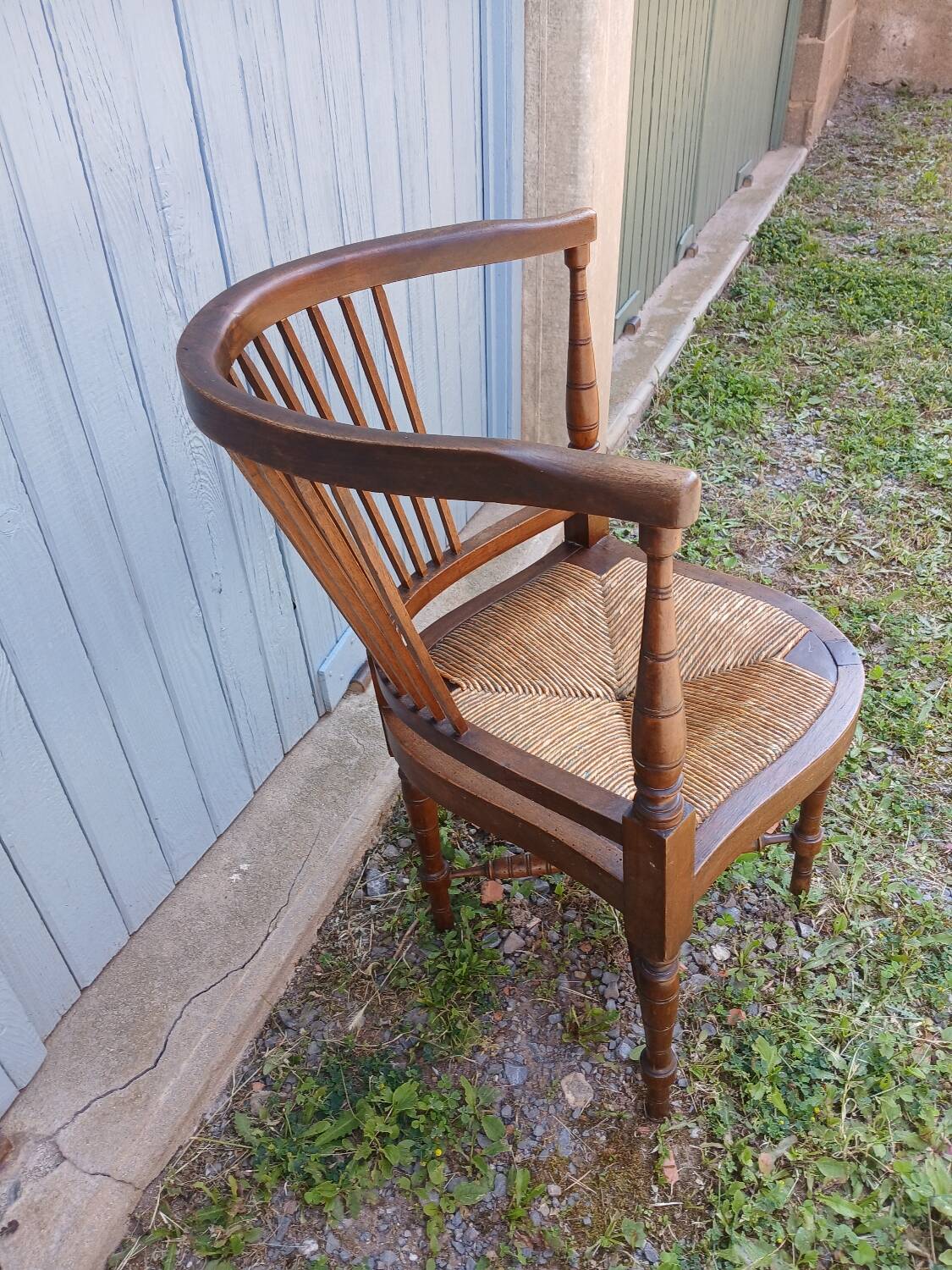 Antique corner armchair / chair