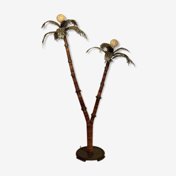 Date palm lamppost