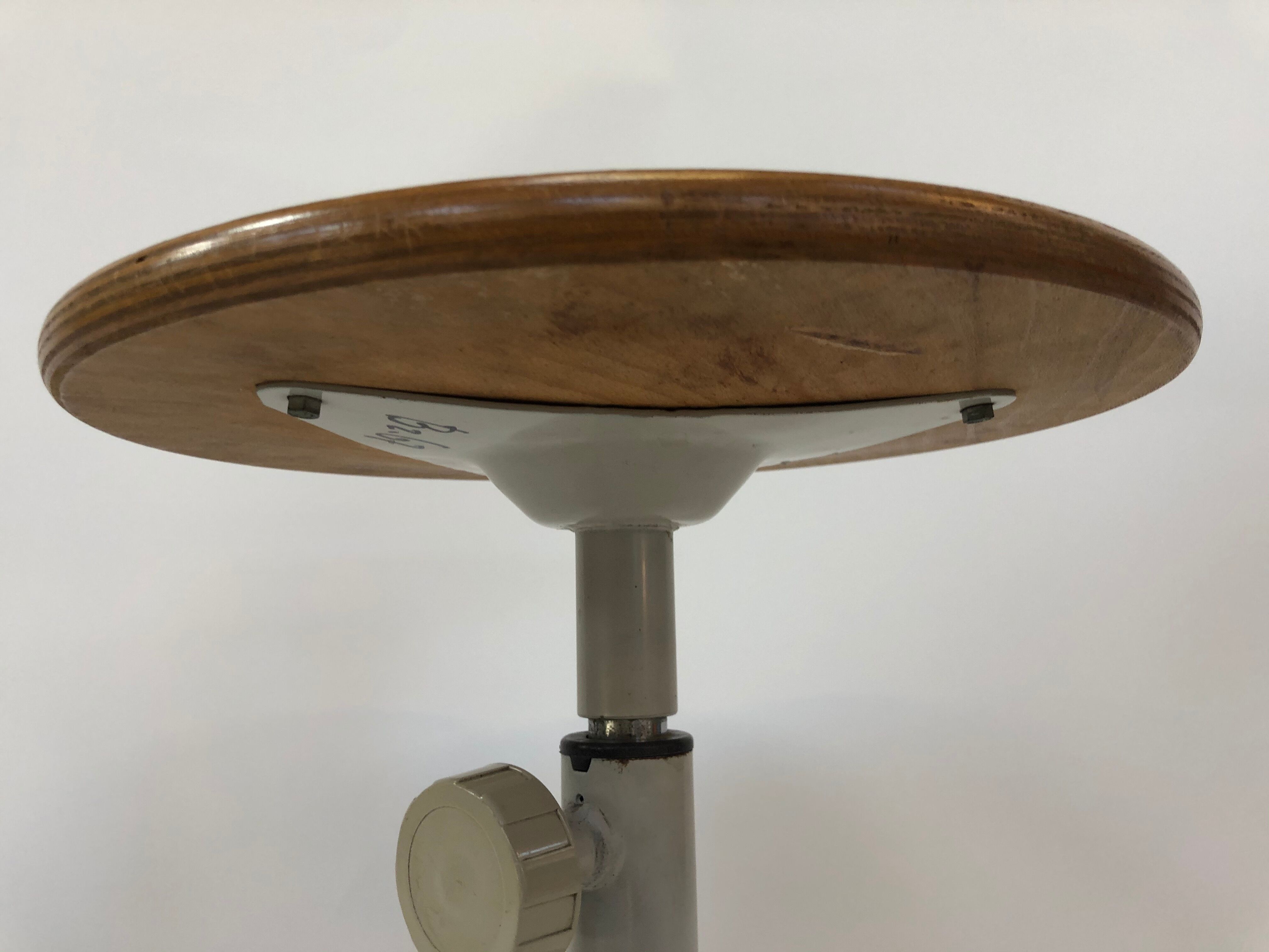 Vintage stool work tabouret by Friso Kramer Ahrend de Cirkel