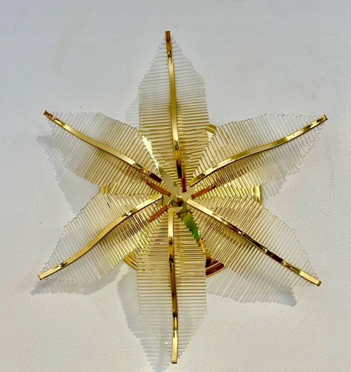 Maison Sciolari glass and gilt wall lamp, Palm model! Italy 1980