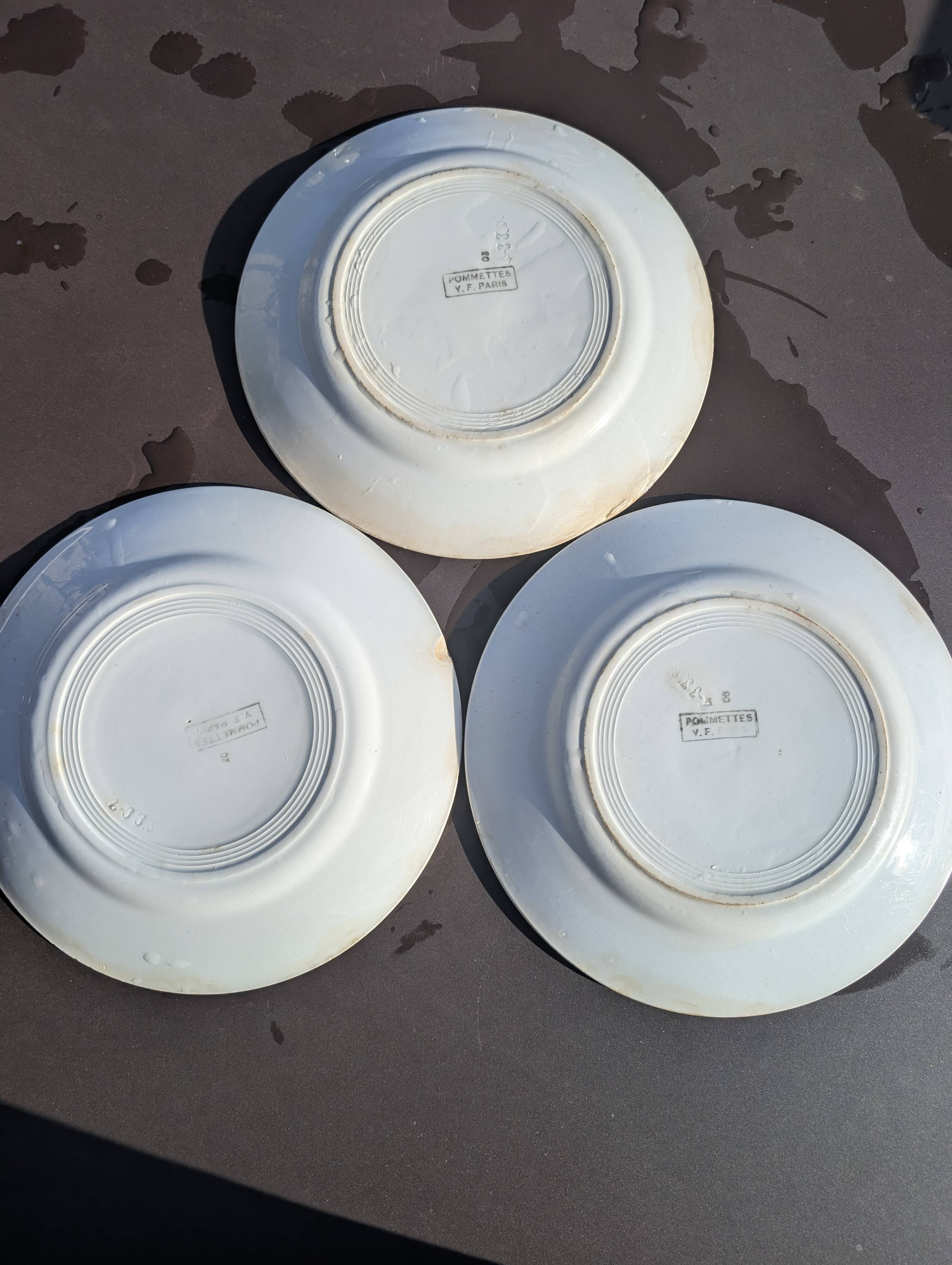vintage French flat plates vf Paris Pommettes
