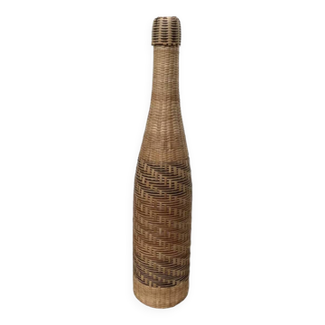 Bouteille en rotin osier tressée 70s