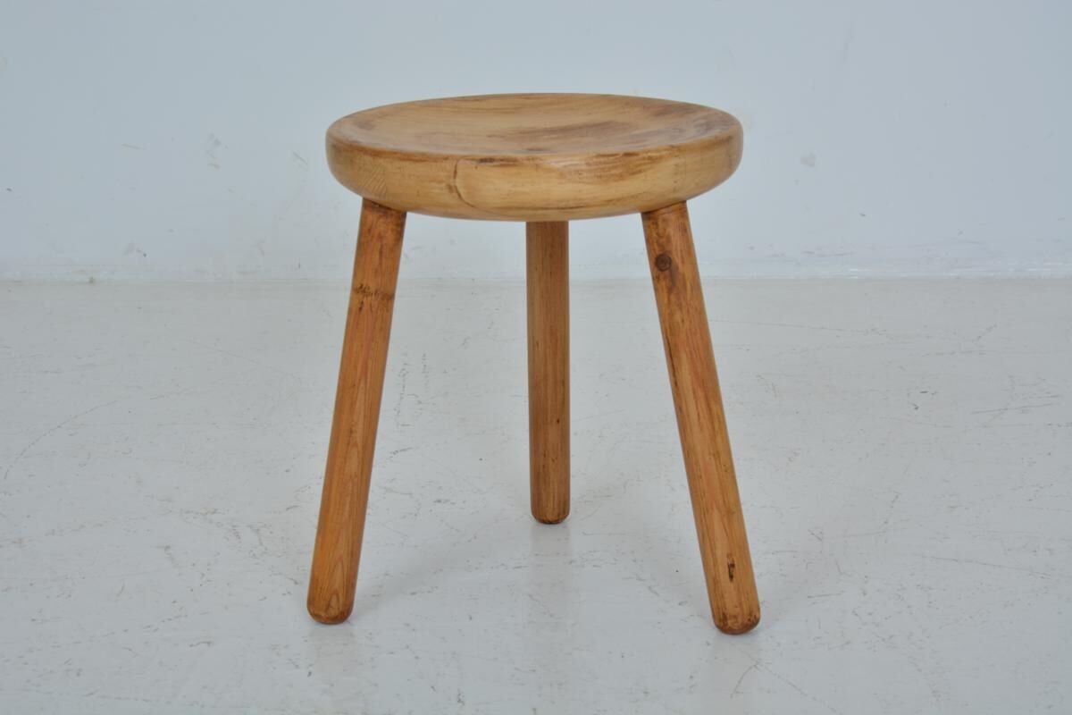 Tripod stool