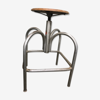 Tabouret industriel Heliolithe