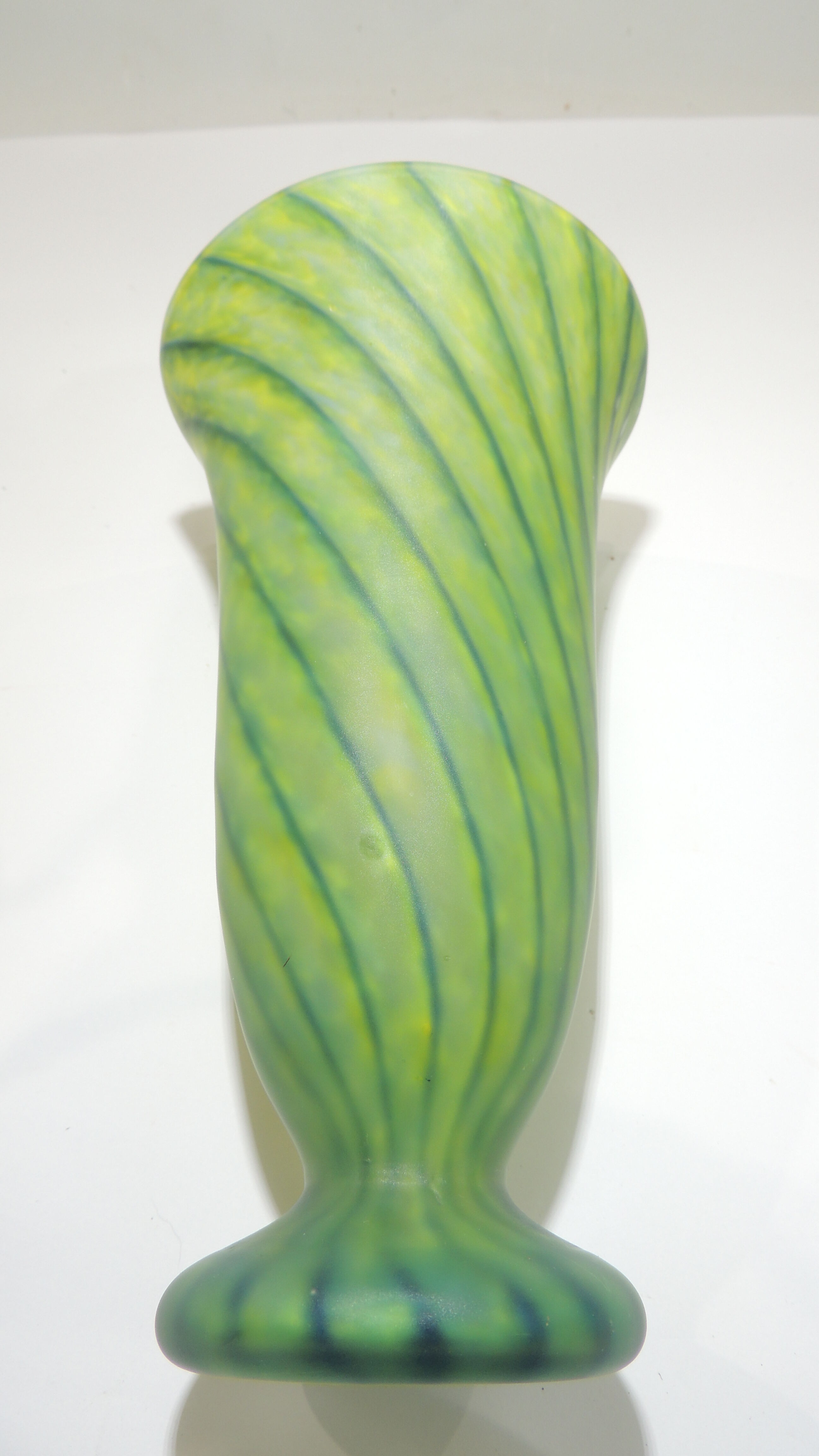 Glass paste vase / vintage