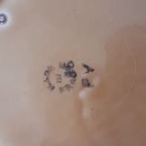 Assiette barbotine ancienne motif cerises made in France;