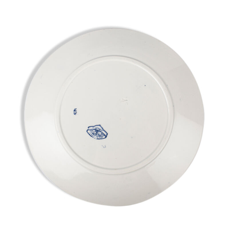 Old plate Carmen land of iron decoration dragonfly, Sarreguemines. 1875 - 1900