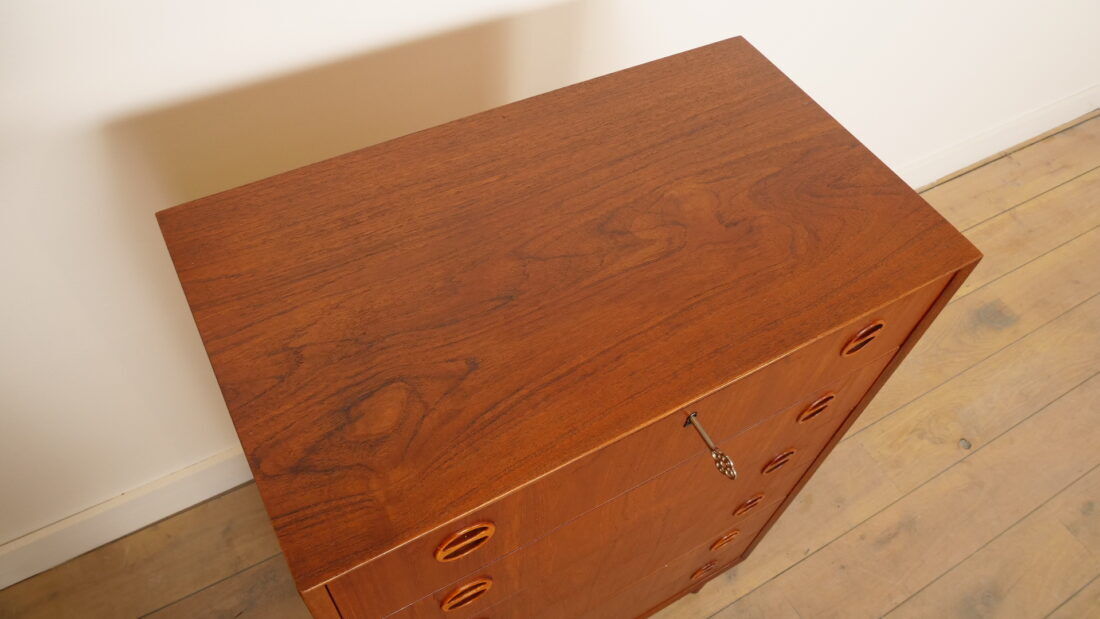 Vintage Danish chest of drawers | Teak | 6 drawers | 110 cm