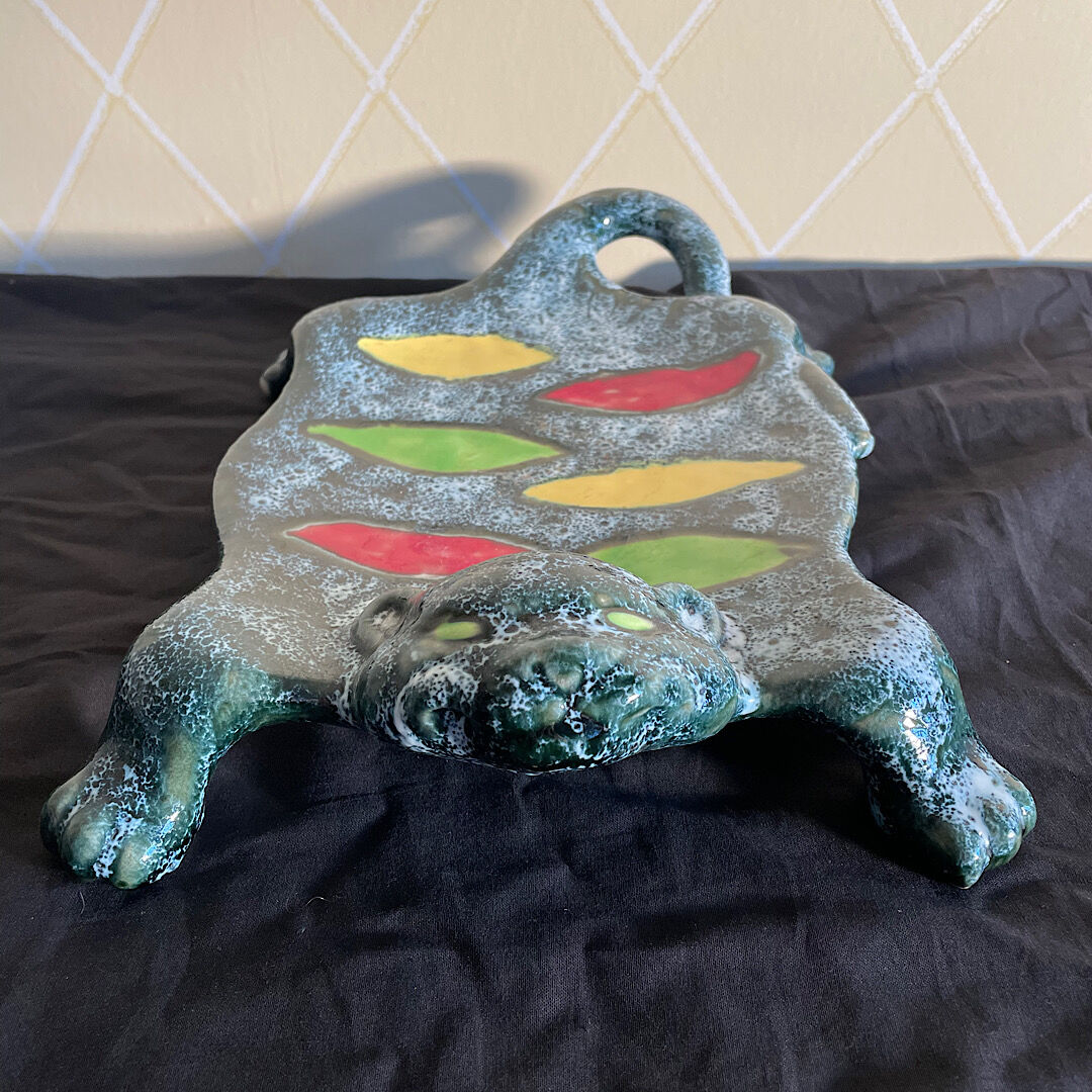 Empty vintage pocket Vallauris