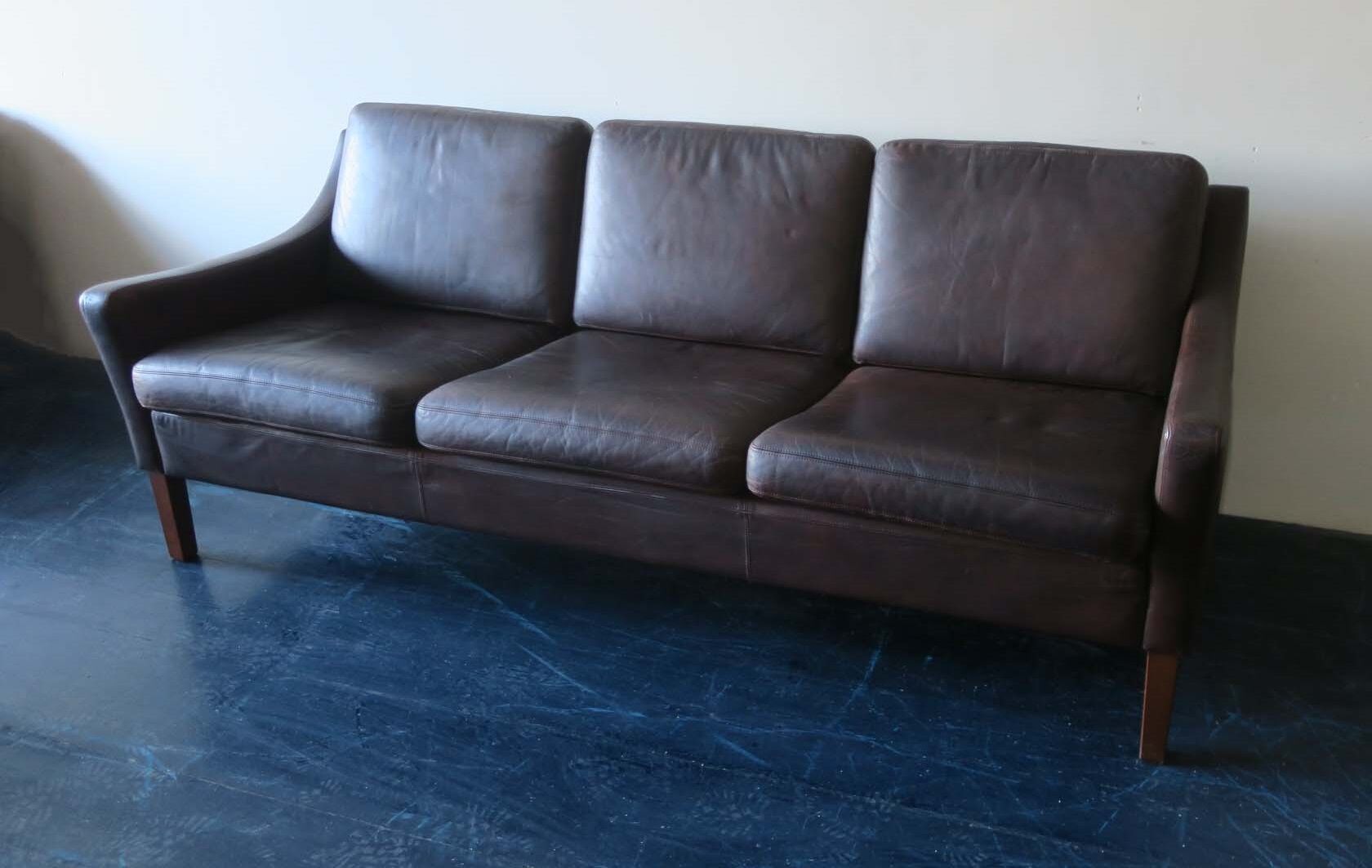 Mid-century danish 3seater sofa in dark brown leather