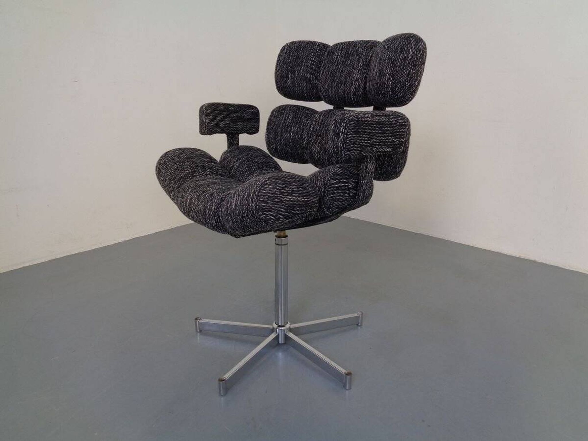 Italian Swivel Chair, 1960s