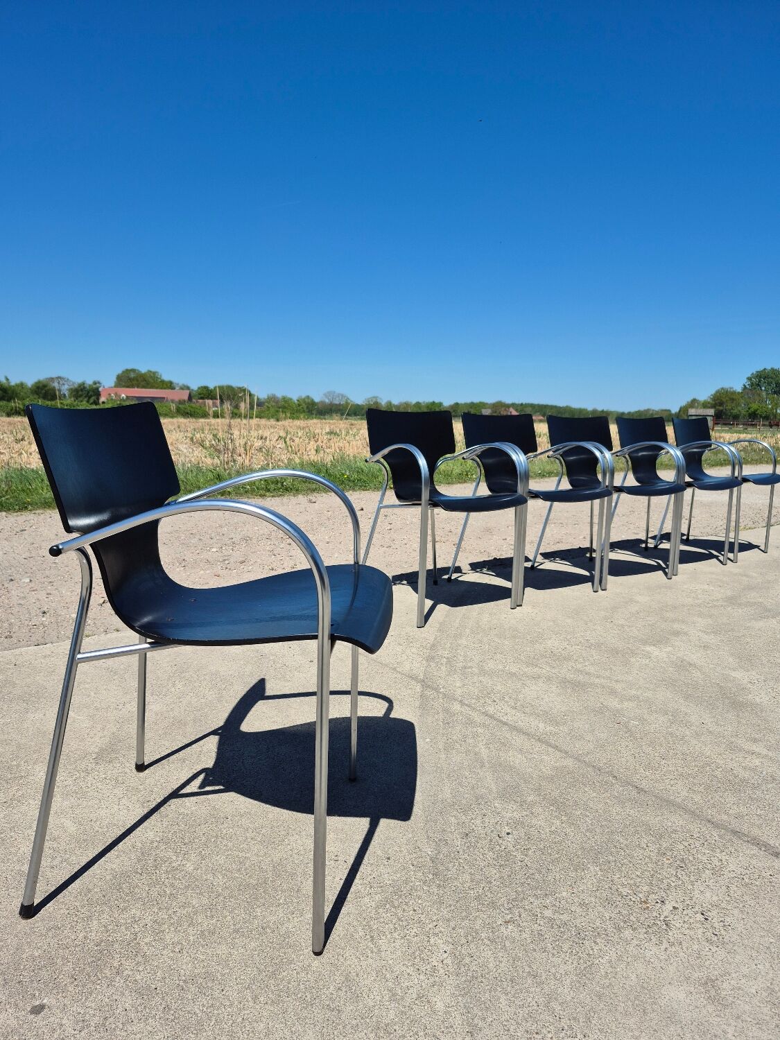 Set 4 postmodern black chrome stackable chair Jim for Kens 1990s