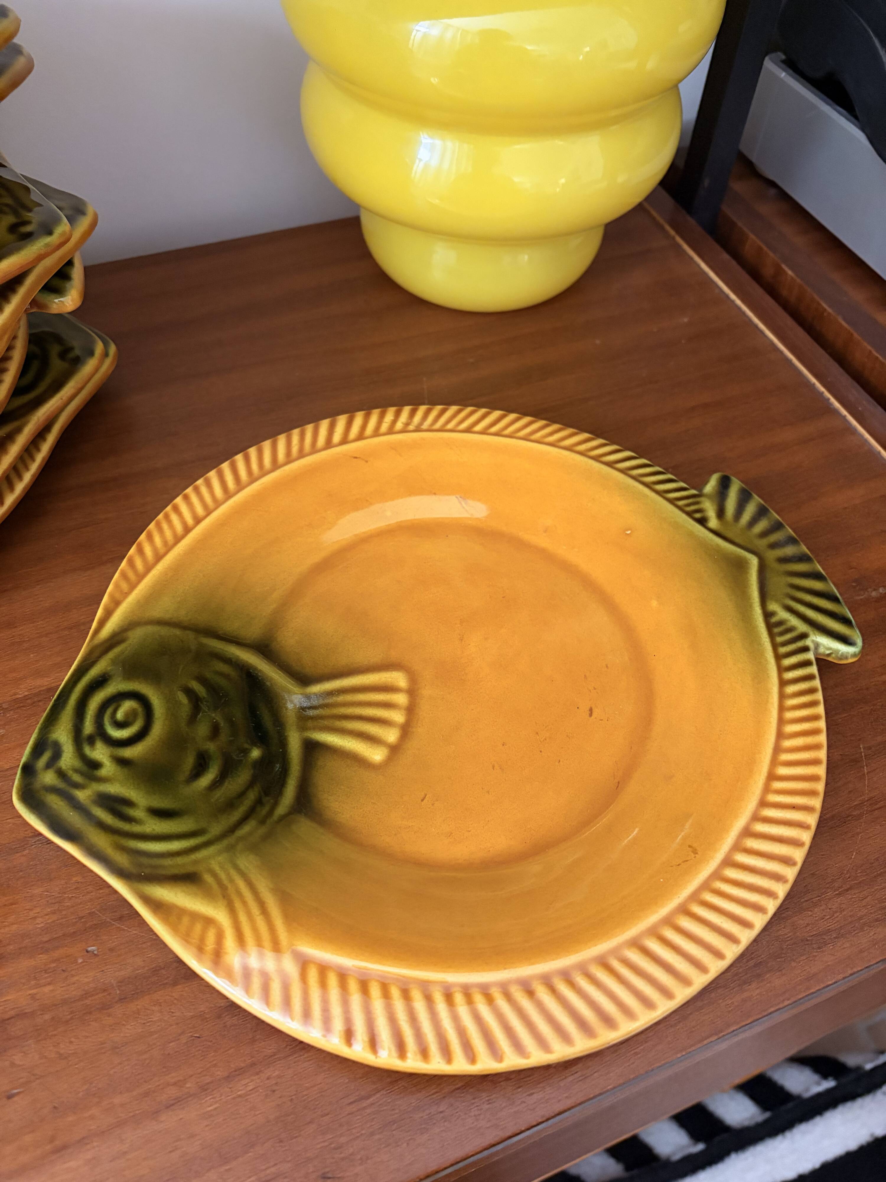 12 fish plates Vallauris in orange and green earthenware vintage 60s/70s