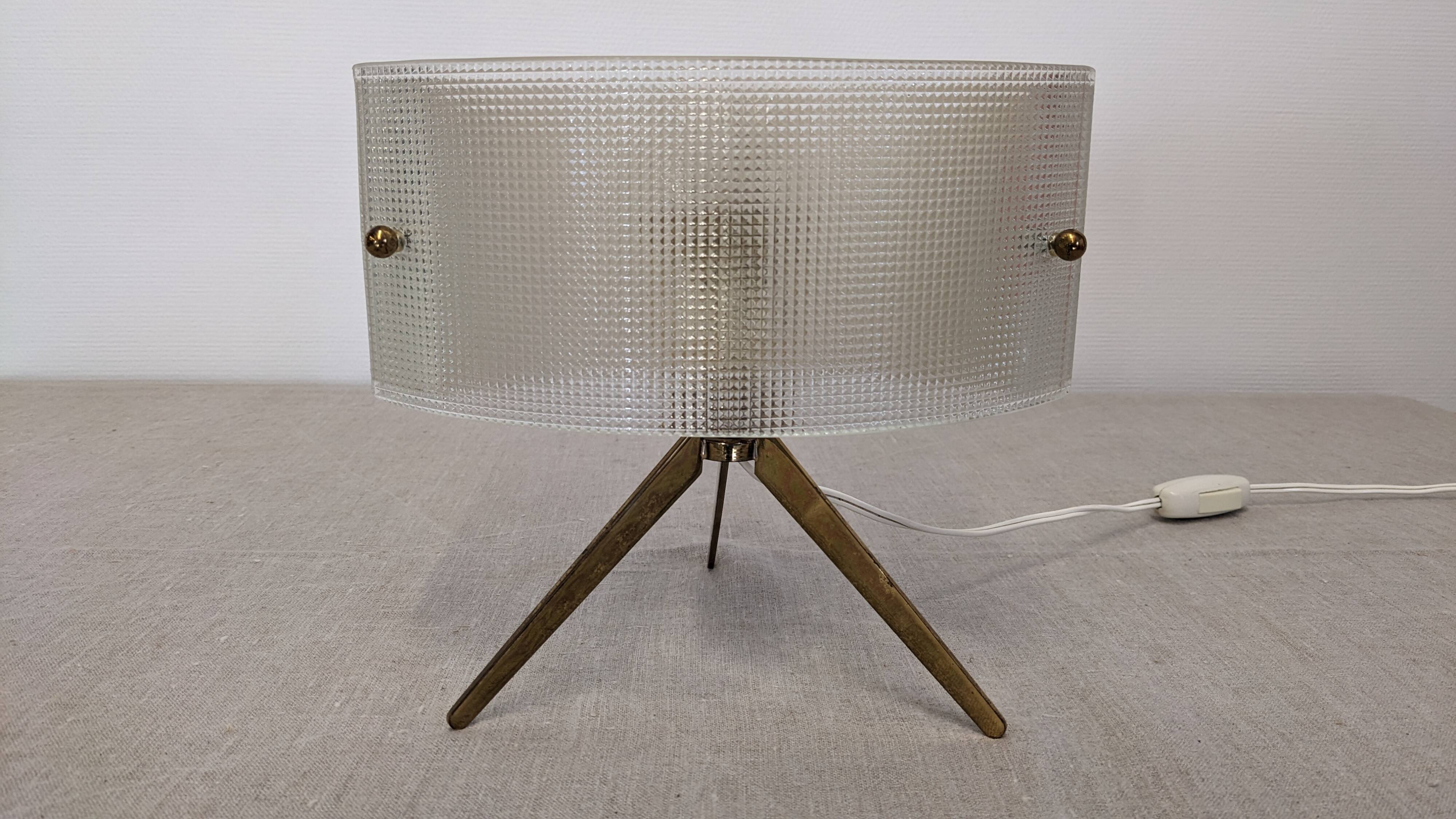 Tripod lamp in glass and brass by MD, Italy circa 1950.