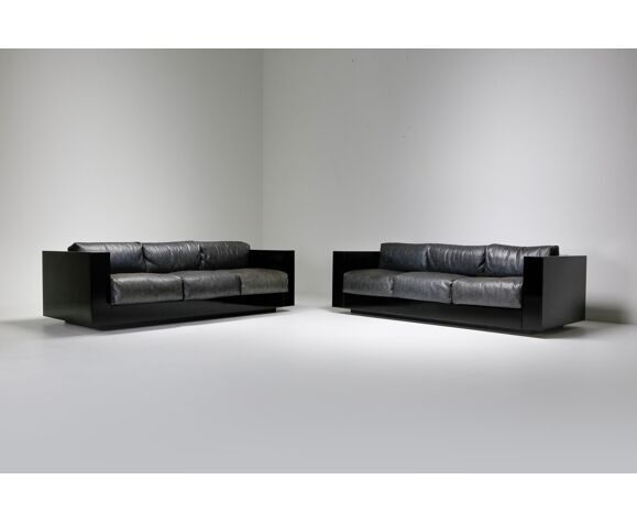 Saratoga Sofa In Elephant Grey Leather By Vignelli For Poltronova 1964 Selency Saratoga Sofa In Elephant Grey Leather, Elephant Grey Leather Sofa