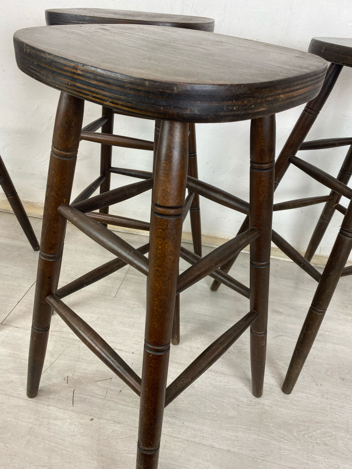 Bar stool