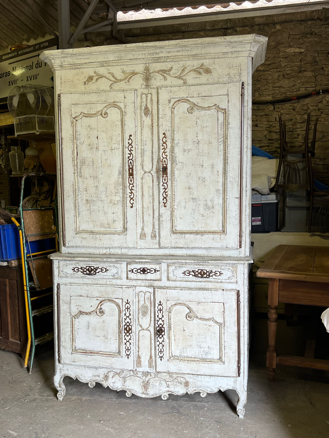 Buffet two body XIX th