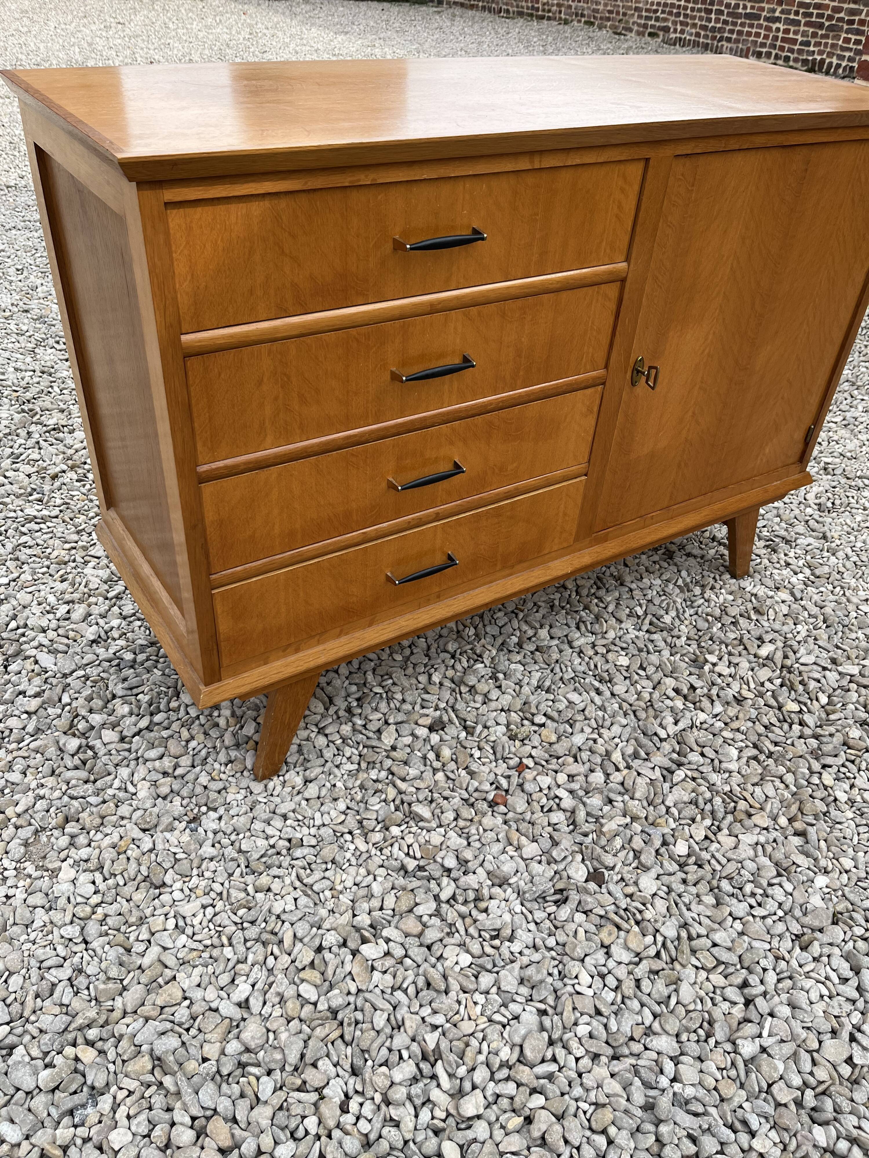 Commode vintage pieds compas