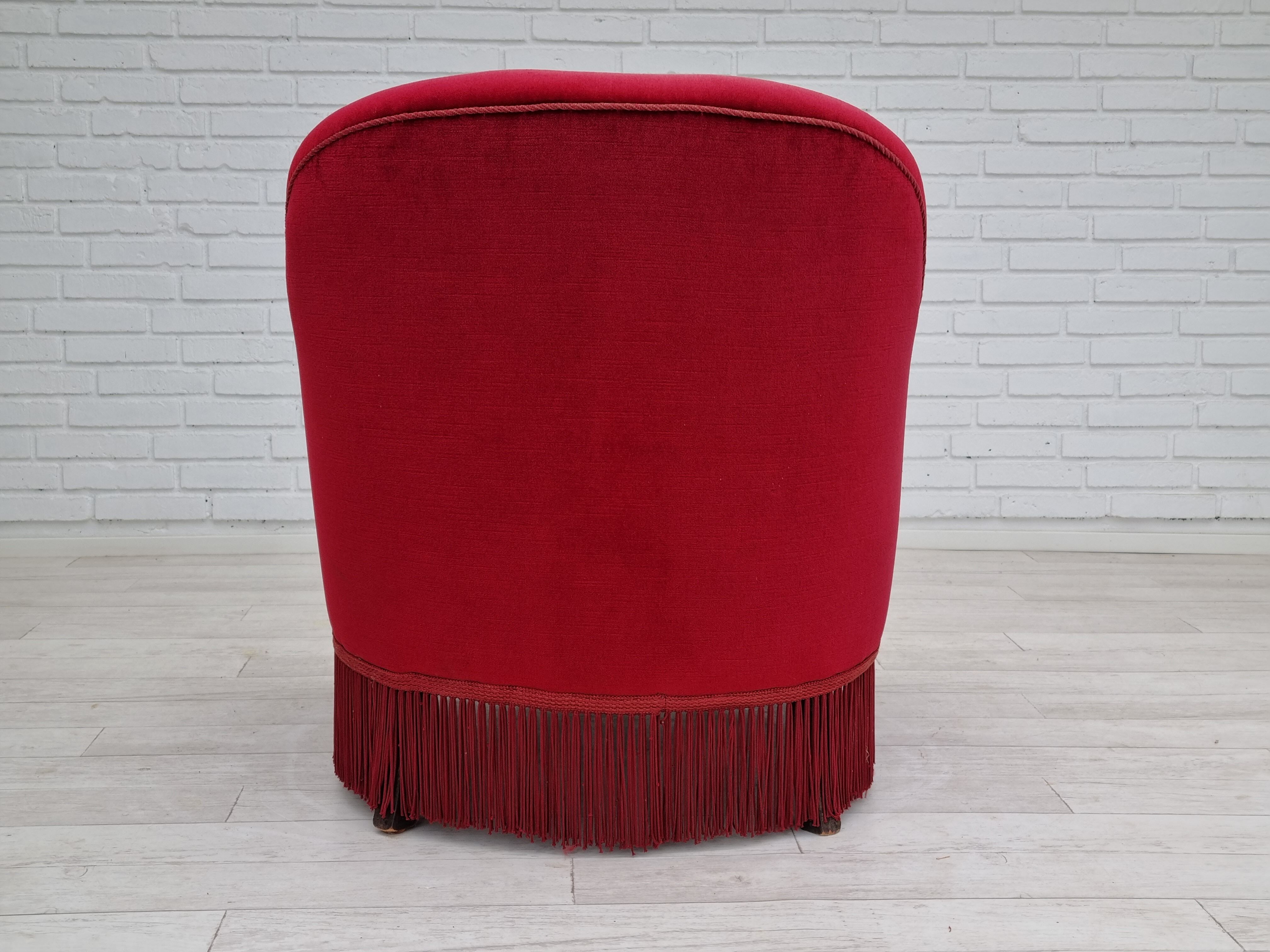 Fauteuil années 1950 design danois velours cerise