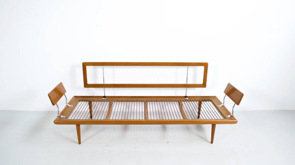 DAYBEB MODEL MINERVA PETER HVIDT & ORLA MØLGAARD NIELSEN FRANCE & SON 1954