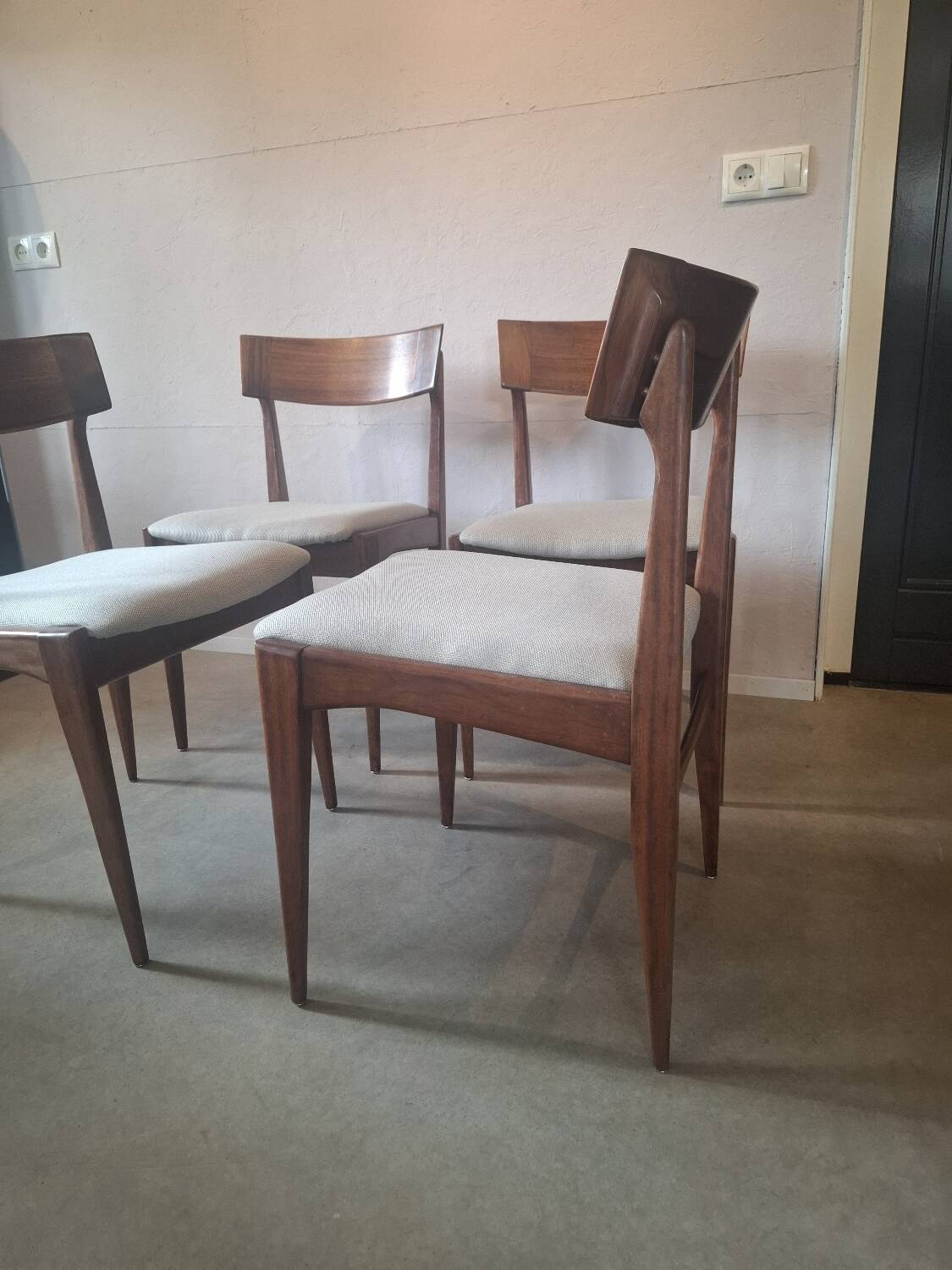 4 chaises awa louis van teeffelen