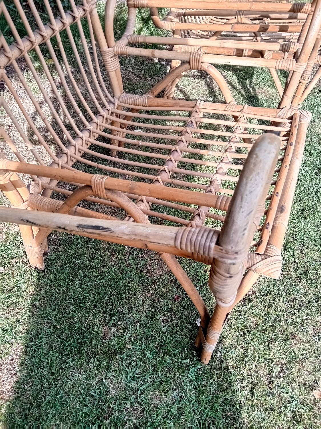 Set of 2 rattan armchairs