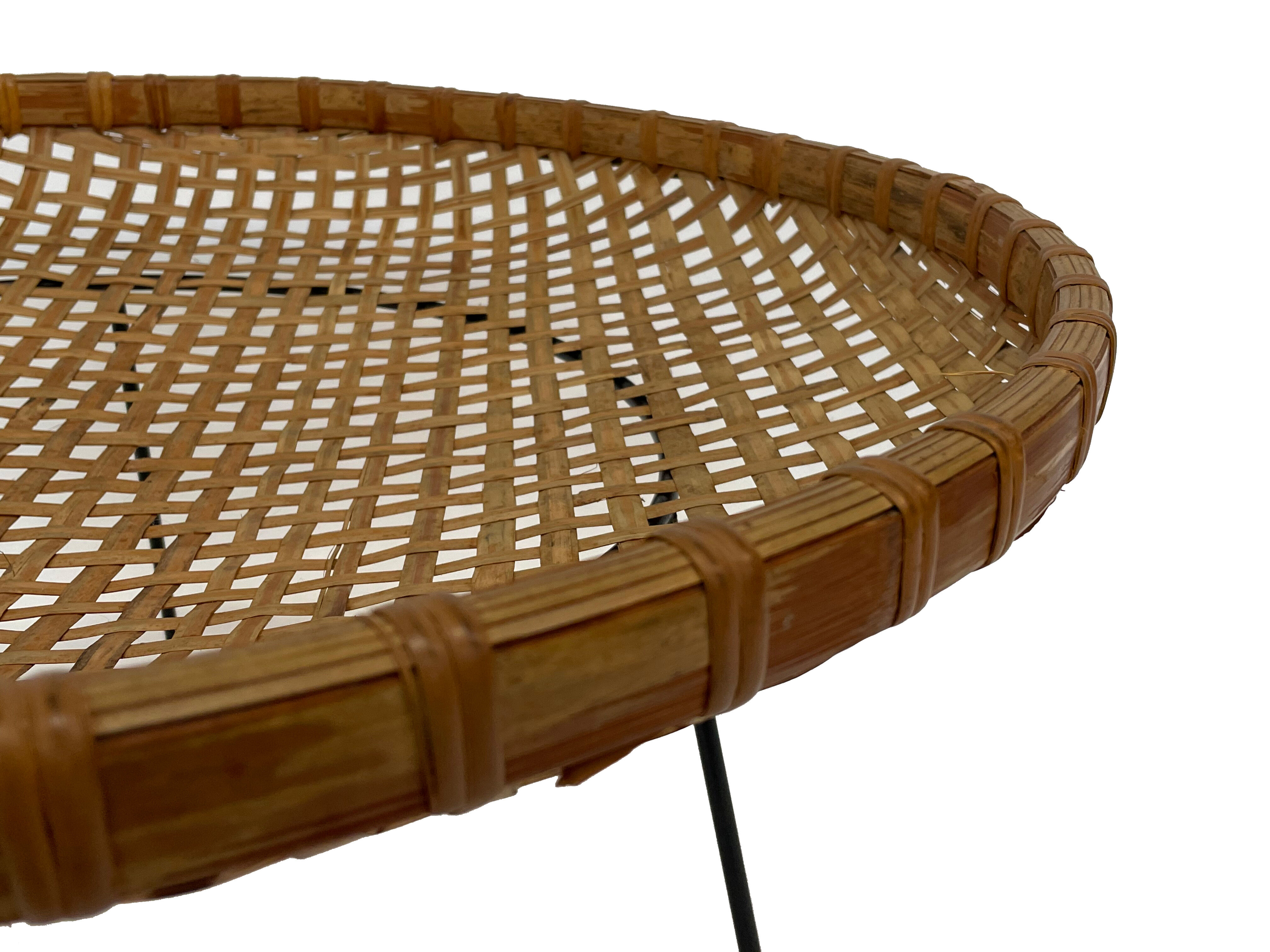 Rattan magazine rack on black metal frame, Artimeta, 1950