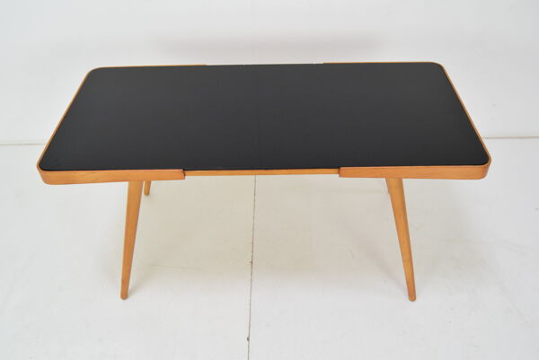 table basse du milieu du siècle conçue par Miroslav Navrátil, années 1960