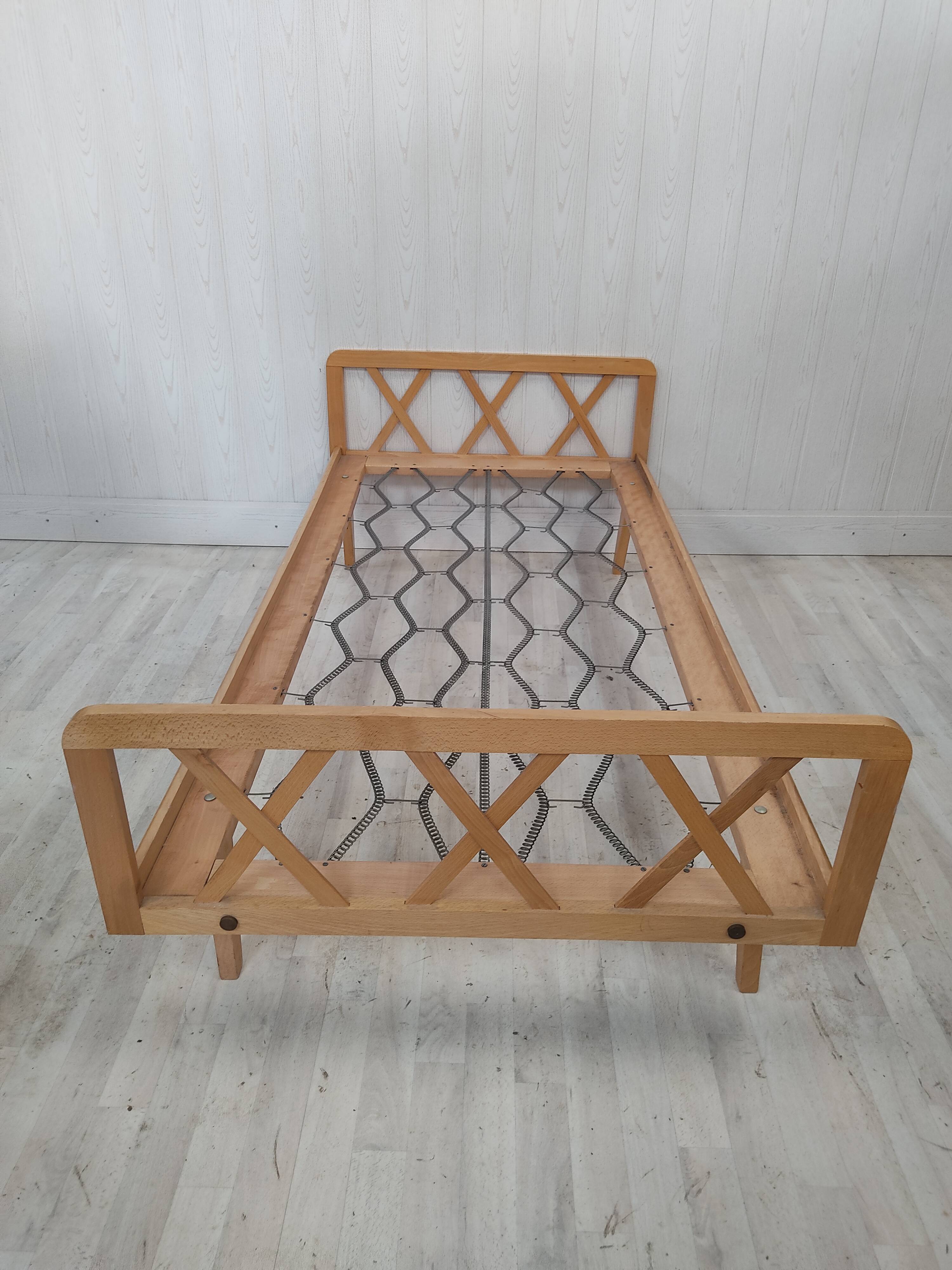 Sofa bed daybed compass feet 90x190cm