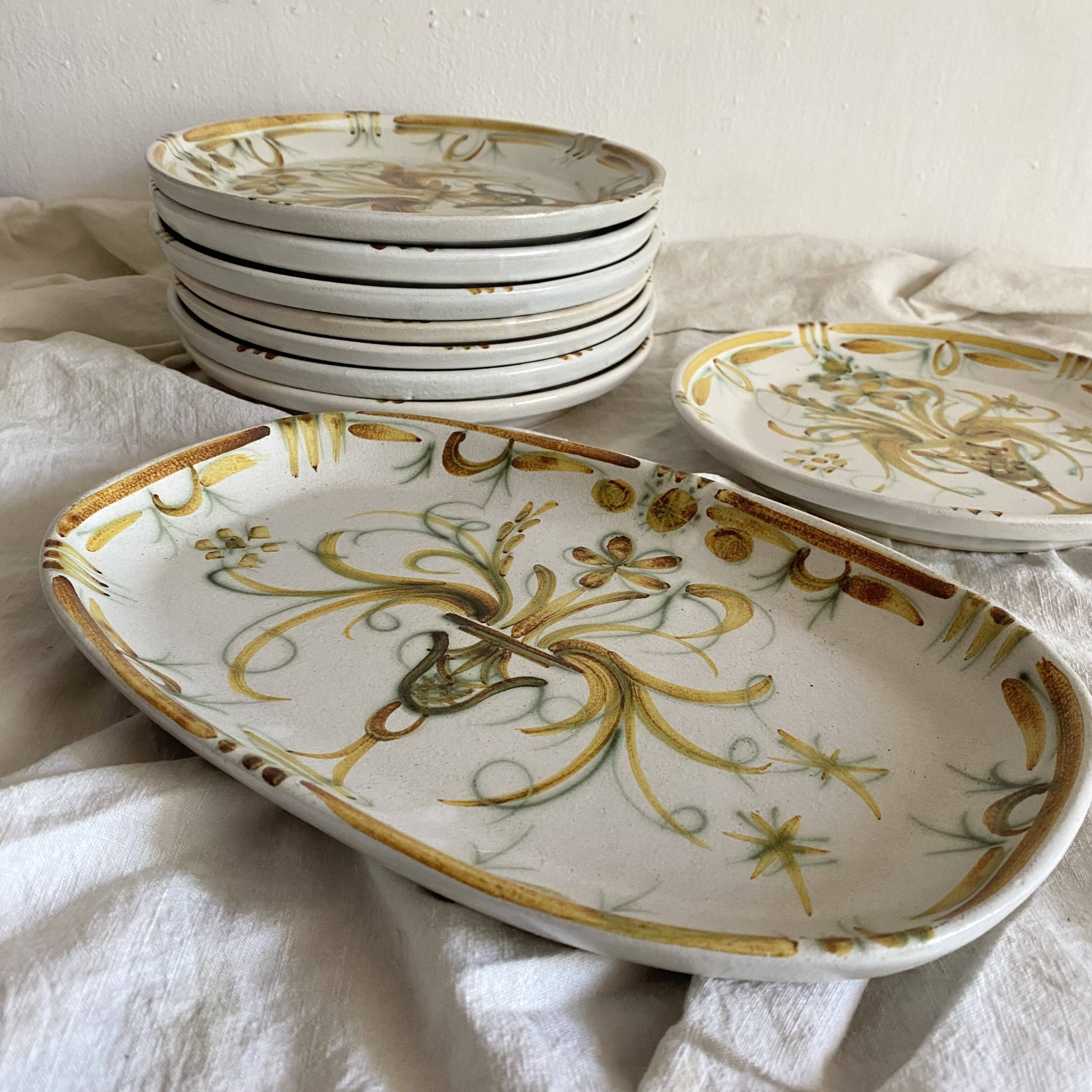 Hand-painted dessert plates Keraluc Quimper Brittany