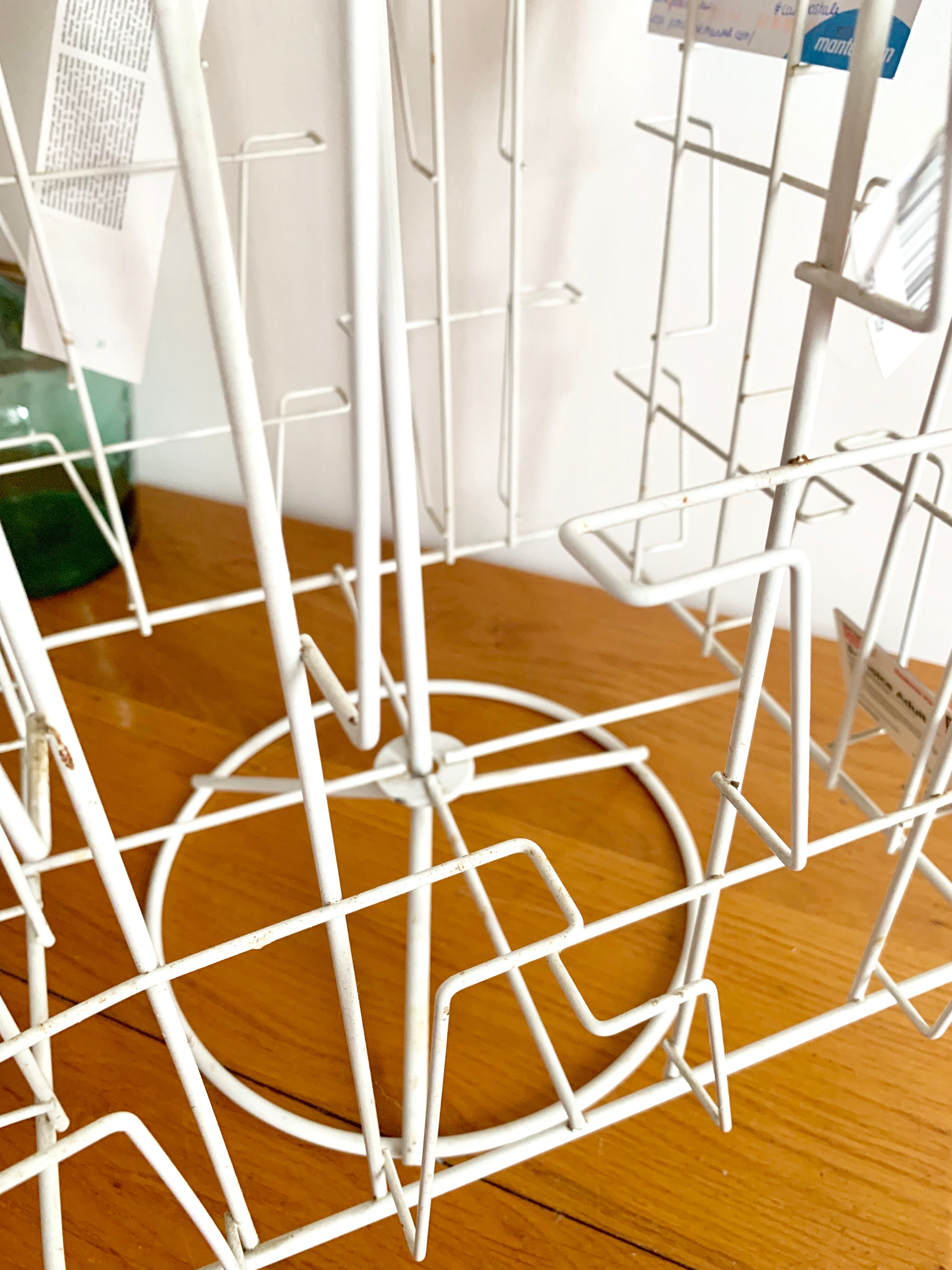 Display turnstile postcards