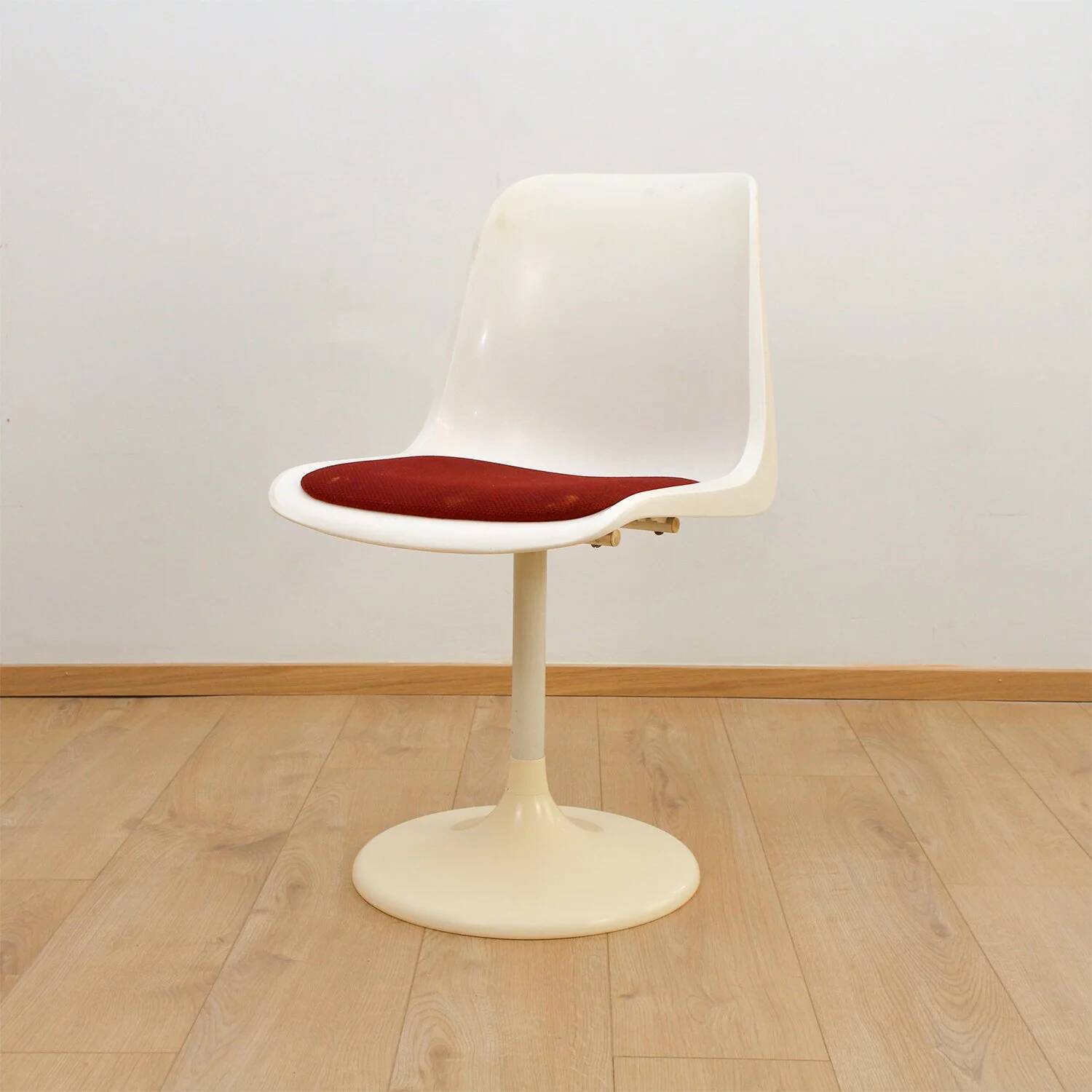 Set of 2 swivel chairs by Wiesner-Hager