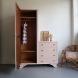 Armoire vintage