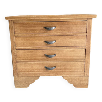 Vintage chest of drawers