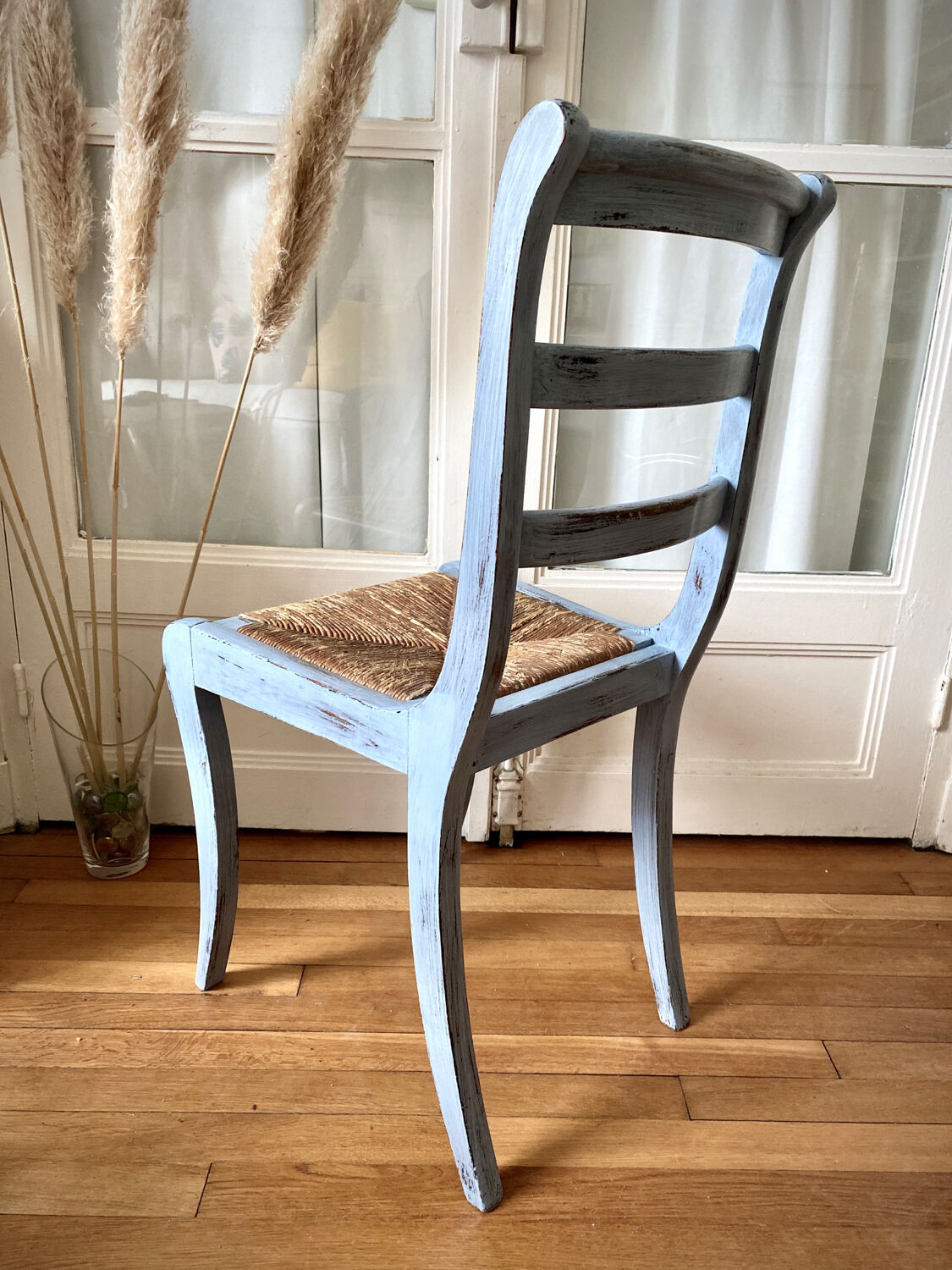 Wooden chair and seat in vintage blue straw
