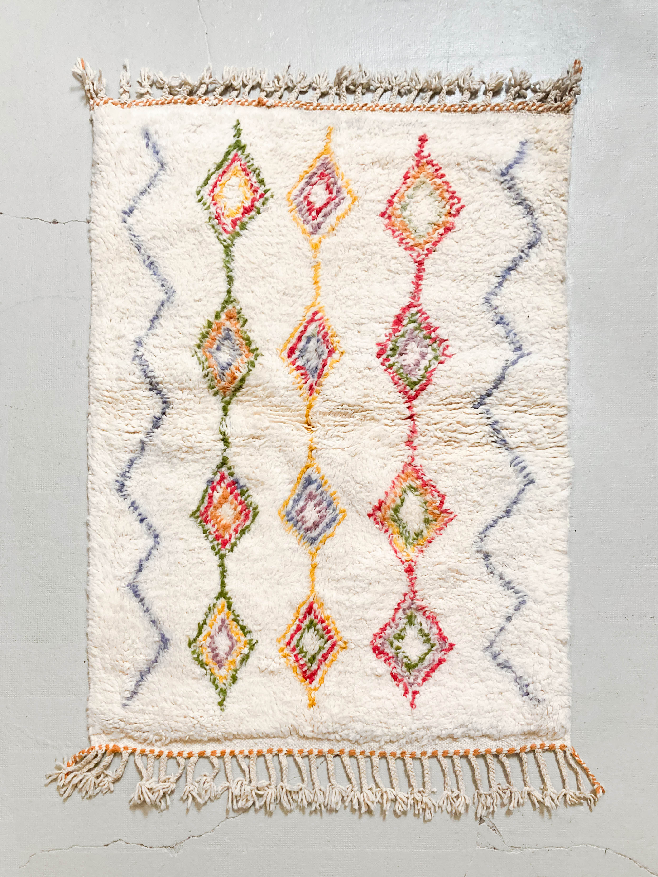 Moroccan Berber carpet azilal ecru with colored diamonds 161x118cm