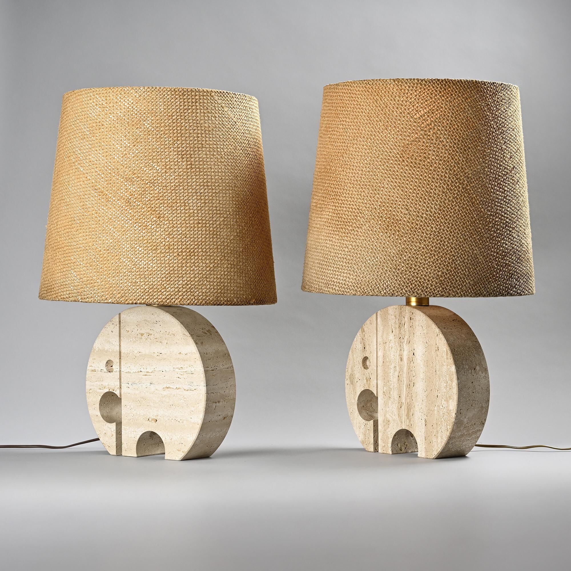 Paire de lampes de table "Éléphant" en travertin par Fratelli Mannelli, vers 1970