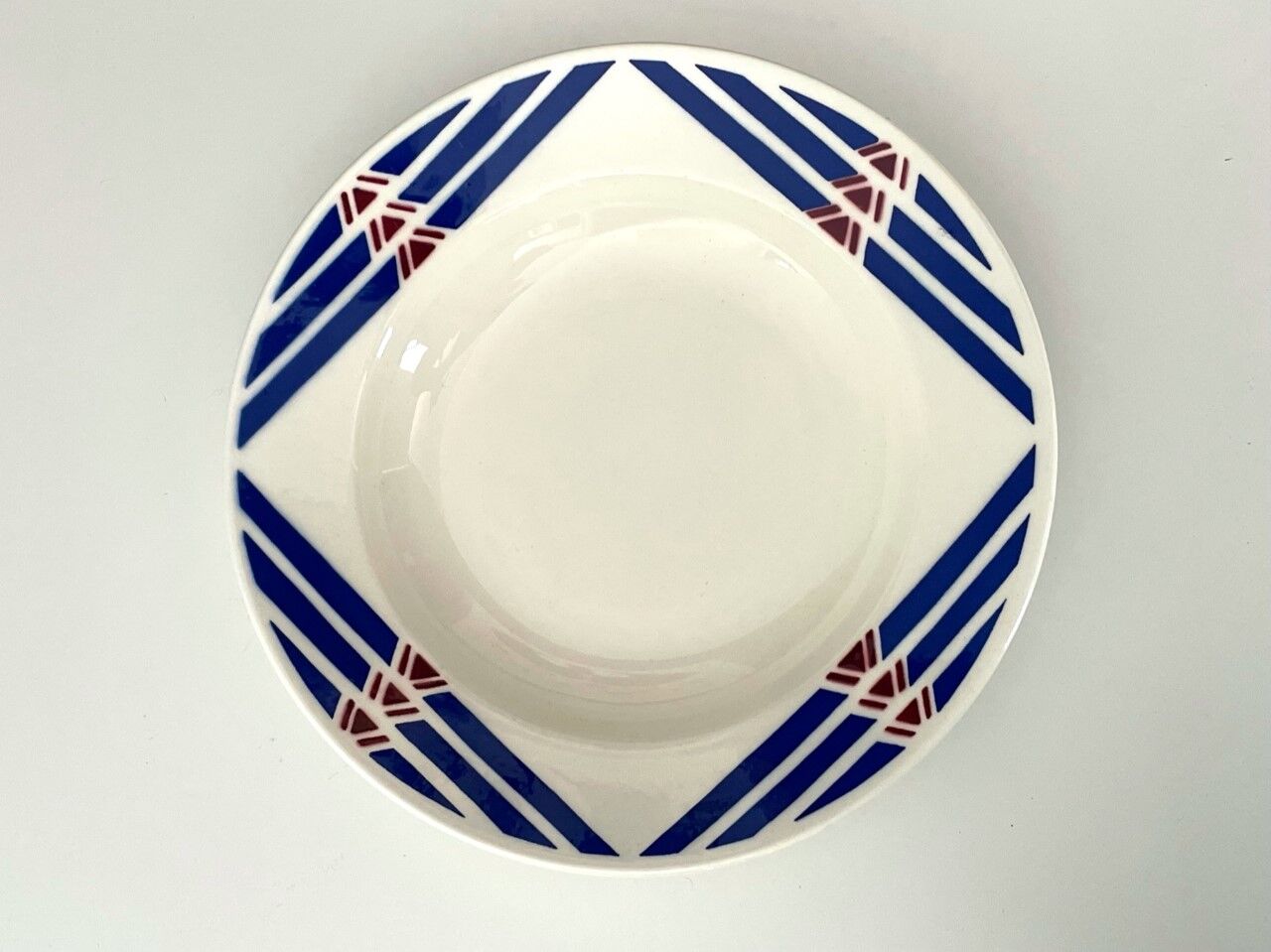 Hollow Plates Badonvillier Model Stella