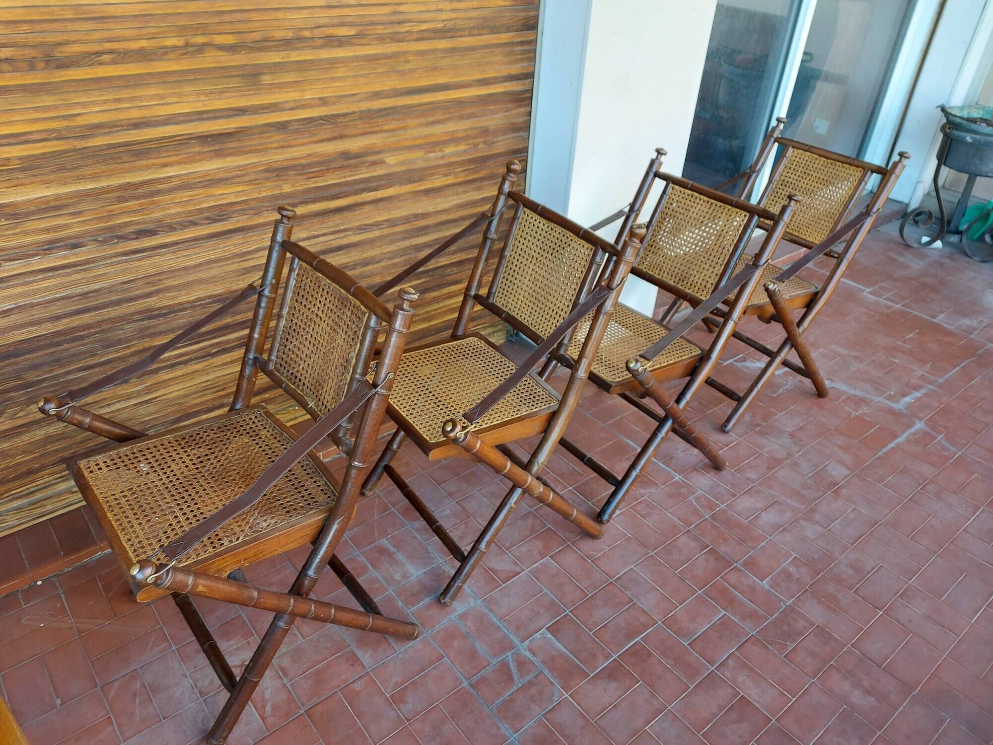 Set of 4 folding chairs old colonial style
