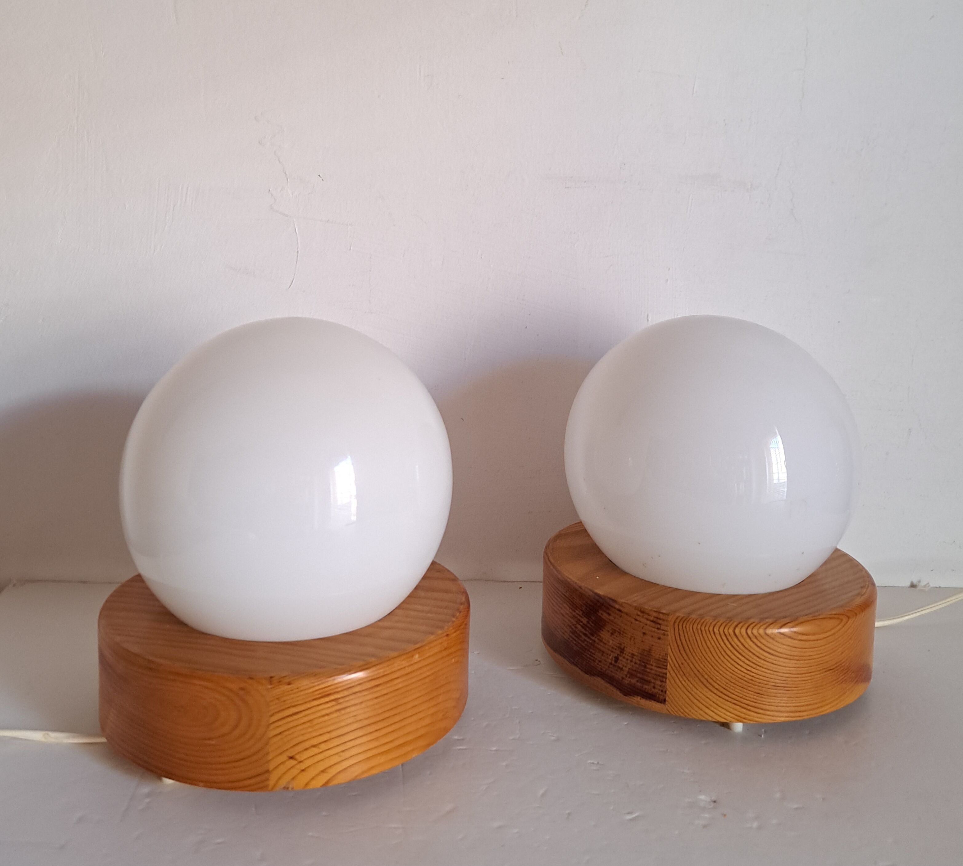 Pair of bedside lamps