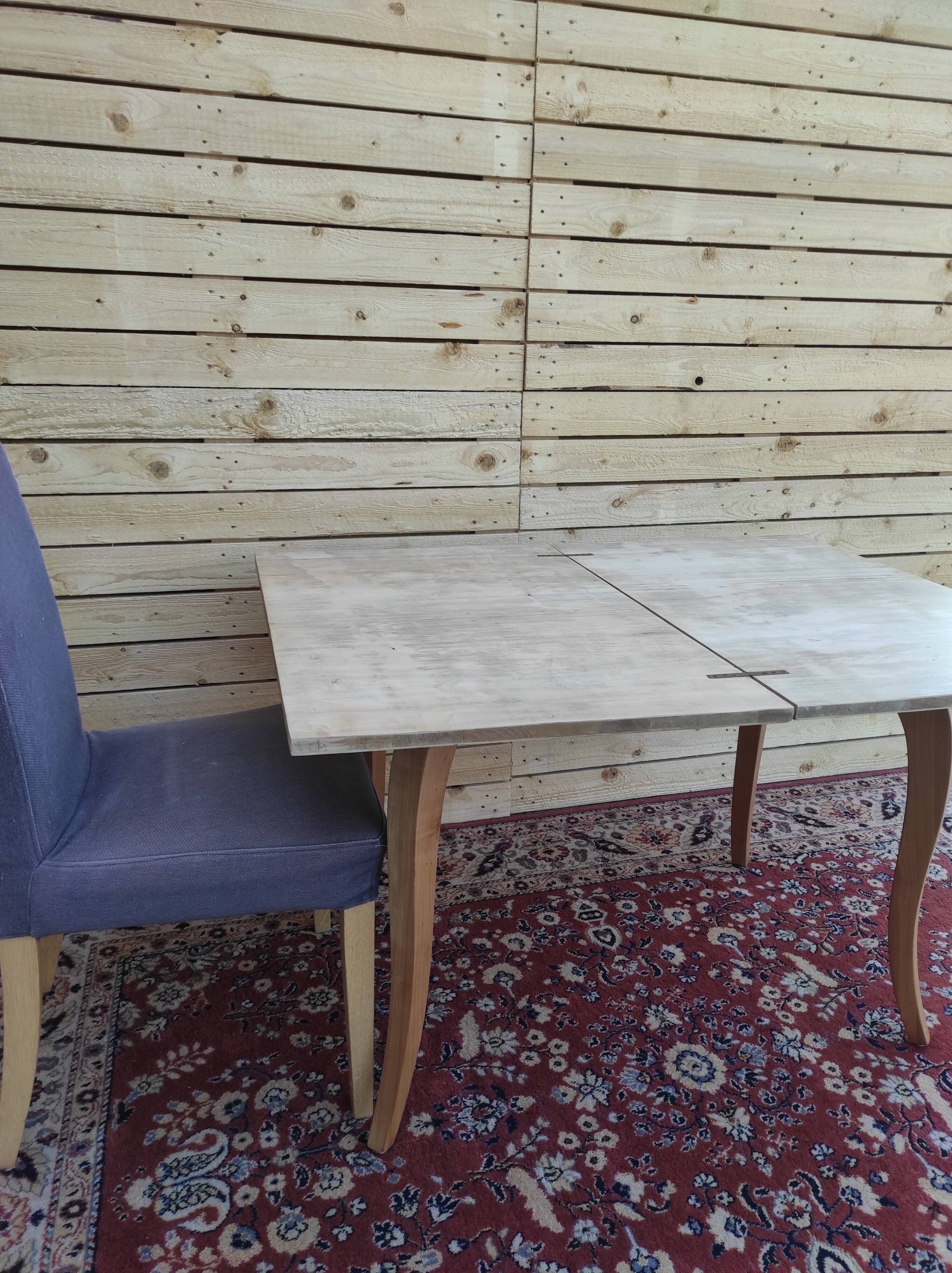 Foulque Table