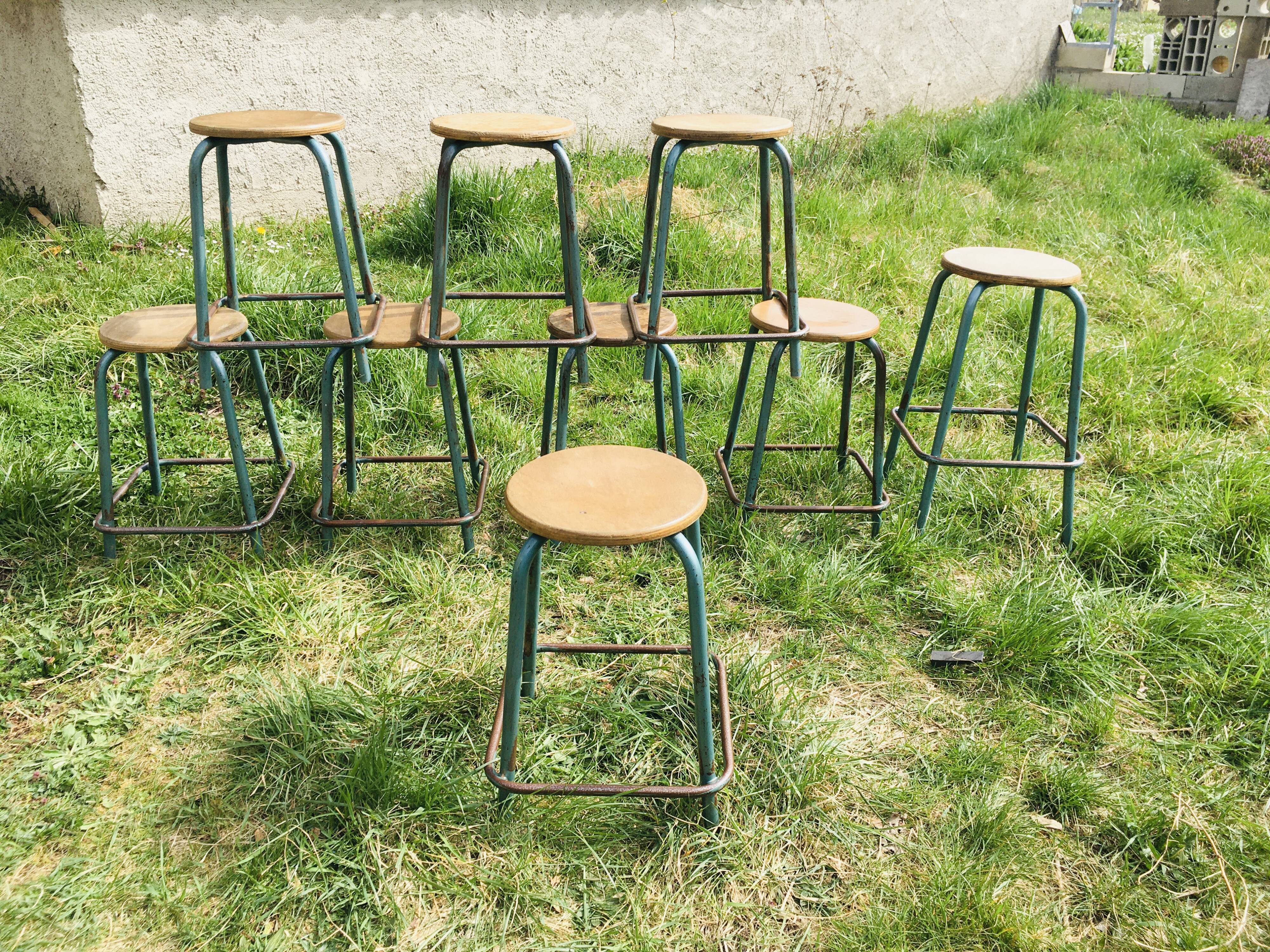 Set of 9 green / blue chains industrial stool years '50s including 8 low and a top