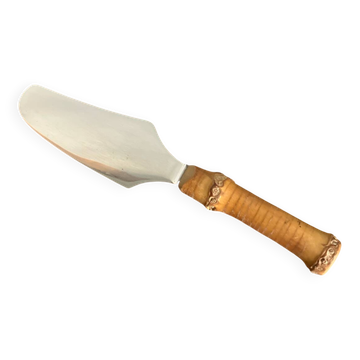 Bamboo pie server